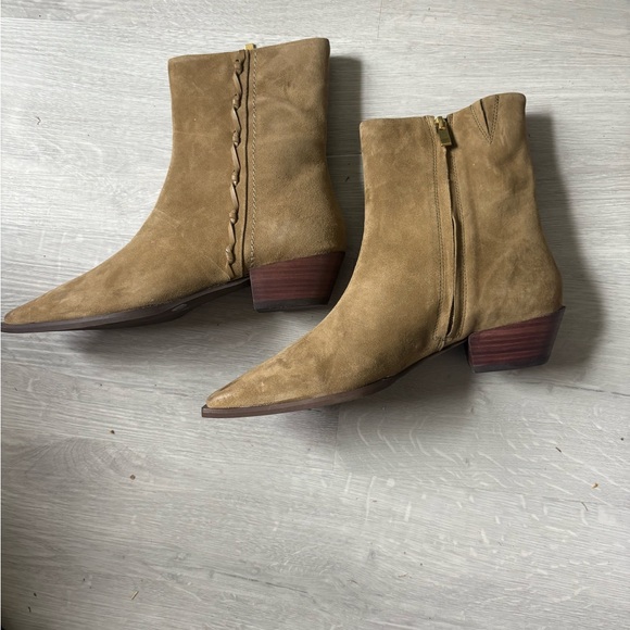 Lucky Brand Shakell Booties-NWOT - Picture 3 of 6